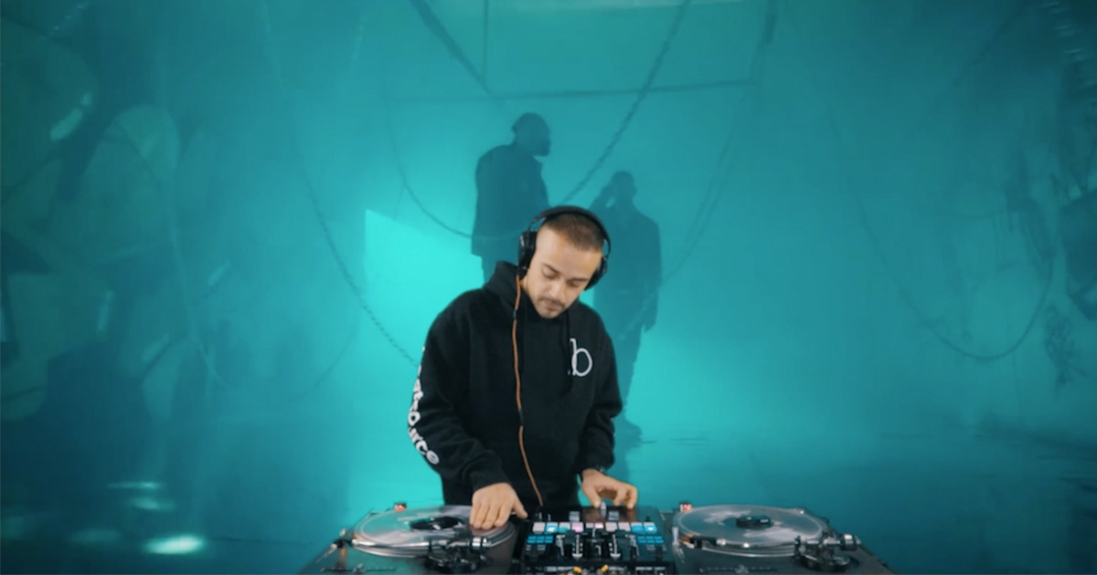 DJ IRON Performs Routine With 'German Essentials' Playlist